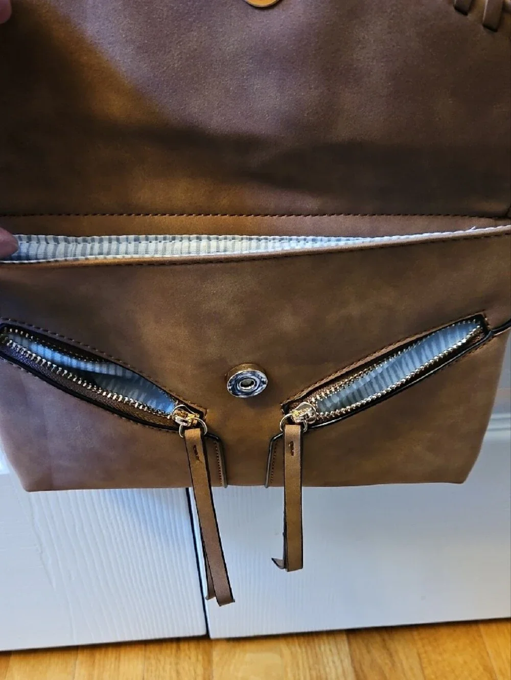 Stylish Brown Women's Crossbody Bag - Textured Front Panel